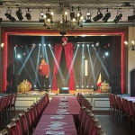 Technik_Lautsprecher_Scheinwerfer_Nebel_Mikrofon_Beamer_Leinwand_Traverse_Buehne_mieten_leihen_flash_light_veranstaltungstechnik